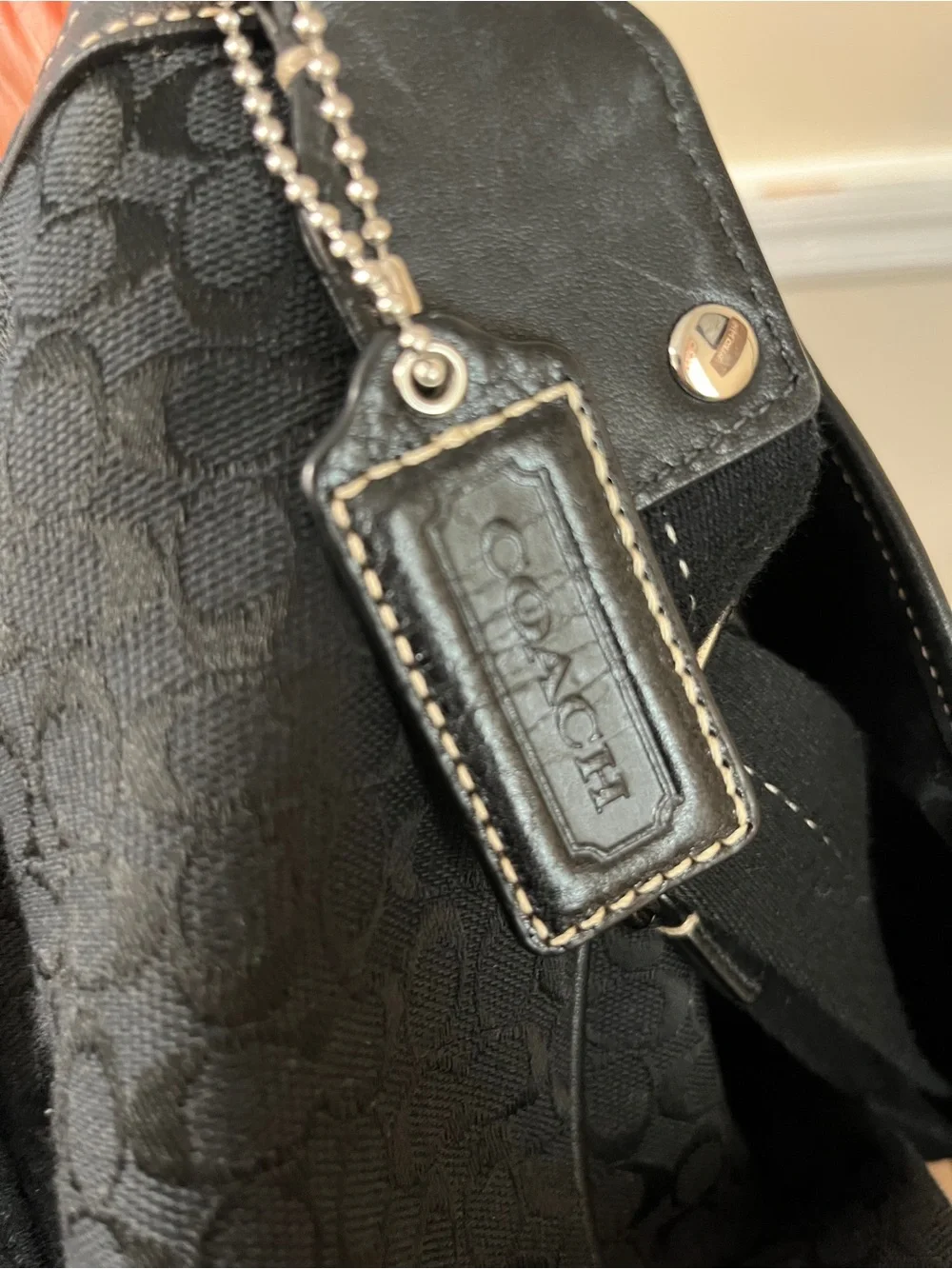 Coach Vintage Signature Voyager Messenger Bag Black with Ivory Stripe